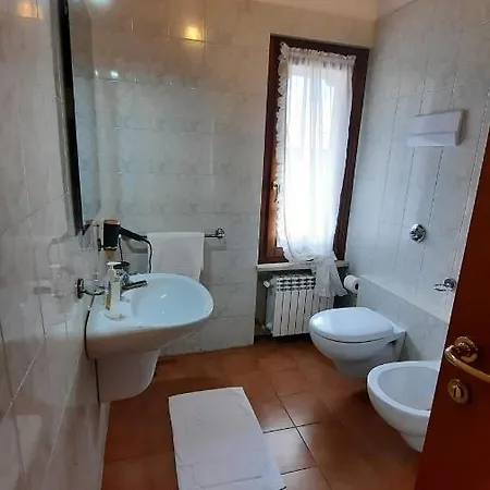 Elisa Holidays Guest house *